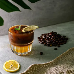 Tipsy Lemonade - 9am Cafe